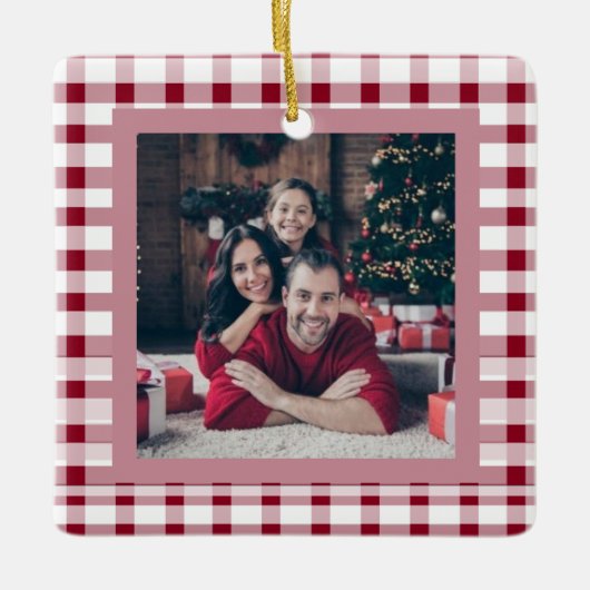 Red Gingham Elegant Zwei-Seiten-2-Foto Weihnachten Keramikornament (Vorderseite)