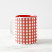 Red Gingham Karo Pattern Zweifarbige Tasse (Vorderseite Links)