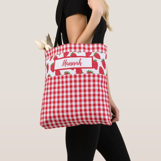 Red Gingham Karo und Strawberries Mit Monogramm Tasche (Von Nahem)