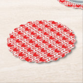 RED GINGHAM STRICK Scallop Round Paper Untersetzer (angewinkelt)