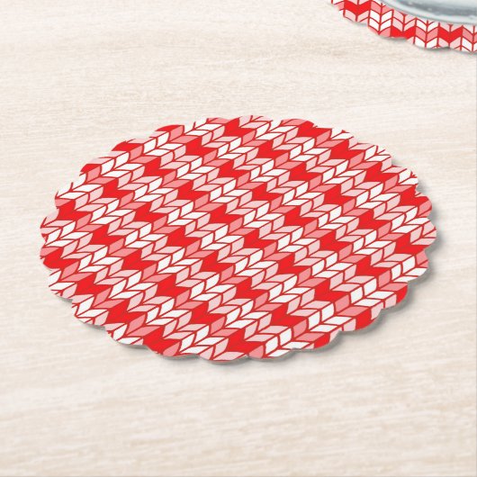 RED GINGHAM STRICK Scallop Round Paper Untersetzer (angewinkelt)