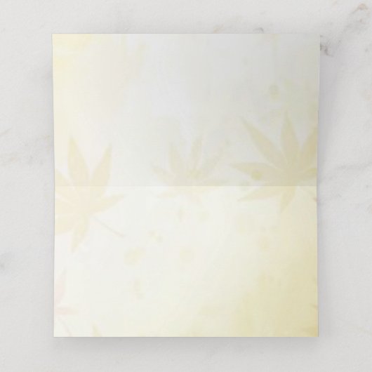 Red Gold Autumnal Blätter Hochzeit Platzkarte (Innenseite Aufgefaltet)