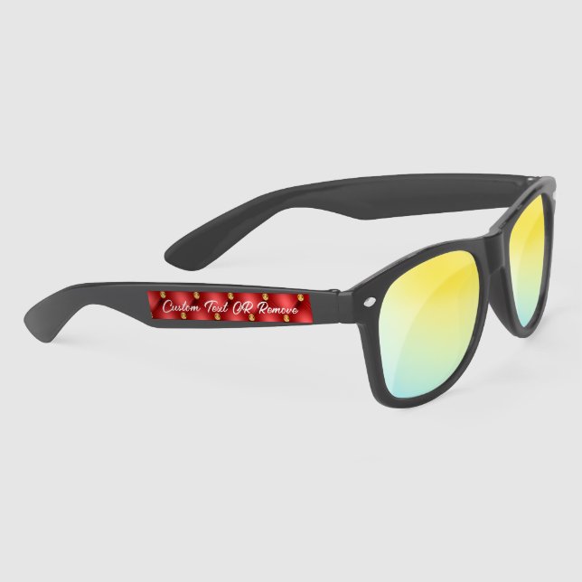 Red Gold Diamond Tufted Custom Text Sonnenbrille (Rechts)