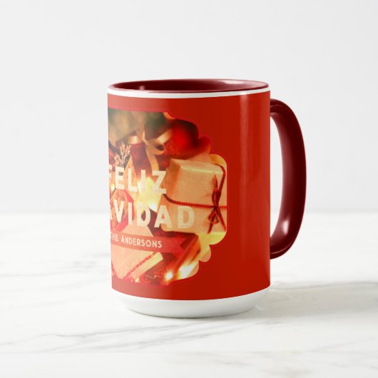 Red Gold Feliz Navidad Script Moderne Weihnachten Tasse (VorderseiteRechts)