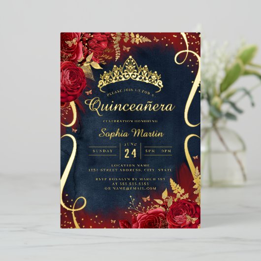 Red Gold Navy Floral Scroll Quinceanera Folieneinladung (Stehend vorne)
