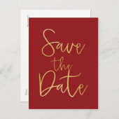 Red & Gold SAVE THE DATE Moderne Script Postcard Ankündigungspostkarte (Vorne/Hinten)