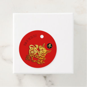 Red Golden Ox Papercut Chinesisches Neujahr 2021 R Geschenkanhänger
