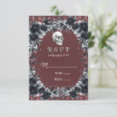 Red Gothic Black Floral Skull Wedding RSVP Karte (Stehend Vorderseite)