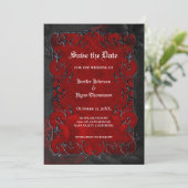 Red Gothic halloween wedding save the date Ankündigung (Stehend Vorderseite)