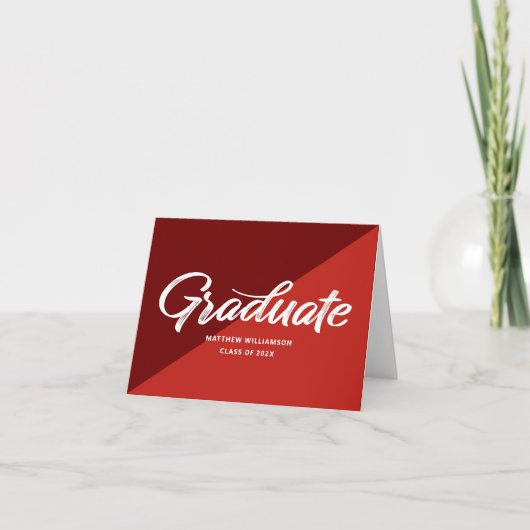 Red Graduation Retro Bold Script Cap Icon Minimal Dankeskarte (Vorderseite)