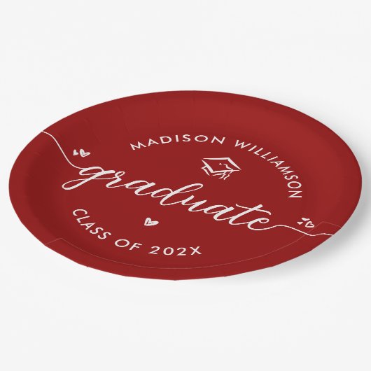 Red Graduation Script Hearts Cap Icon Modern Bold Pappteller (Schrägansicht)