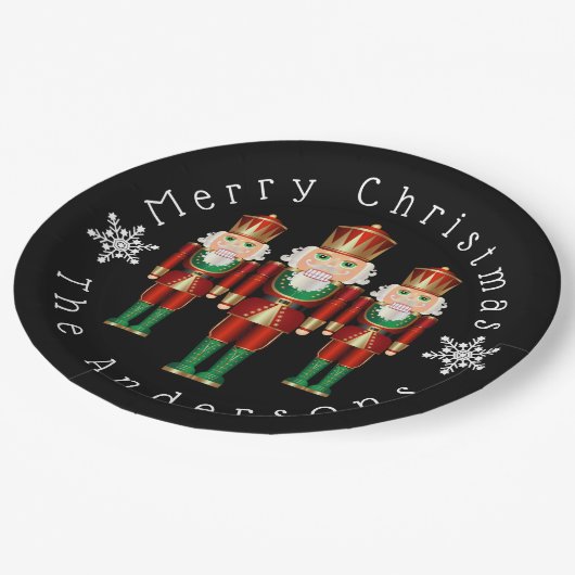 Red Green and Gold Christmas Nutcrackers Pappteller (Schrägansicht)