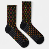 Red Green Black Afrocentric Geometric Pattern Socken (Rechts)
