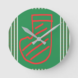 Red Green Christmas Stocking on Green Runde Wanduhr