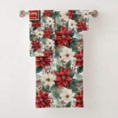 Red Green Christmas Towels Chic Wreath Style Badhandtuch Set (Insitu)