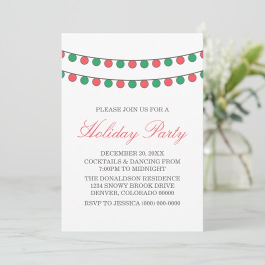 Red Green Holiday String Lights Party laden ein Einladung (Stehend Vorderseite)