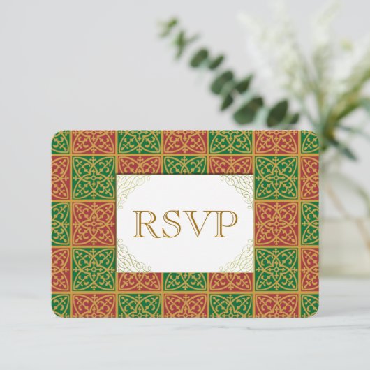 Red Green Lilie Custom RSVP Card (Stehend Vorderseite)