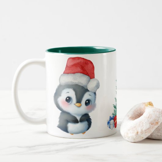 Red Green Penguin Santa Merry Weihnachtsfest Party Zweifarbige Tasse (Mit Donut)