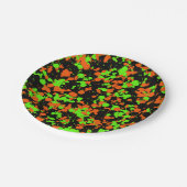 Red Green Santa Hat Splattered Paint Pappteller (Schrägansicht)