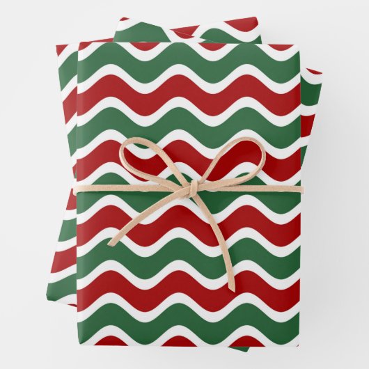 Red Green White Christmas Wave Stripes Geschenkpapier Set (Beispiel)