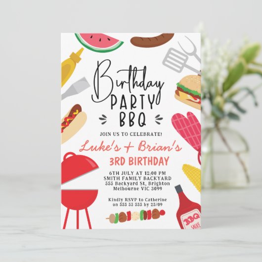 Red Grillen Twins oder Join Birthday Einladung (Stehend Vorderseite)