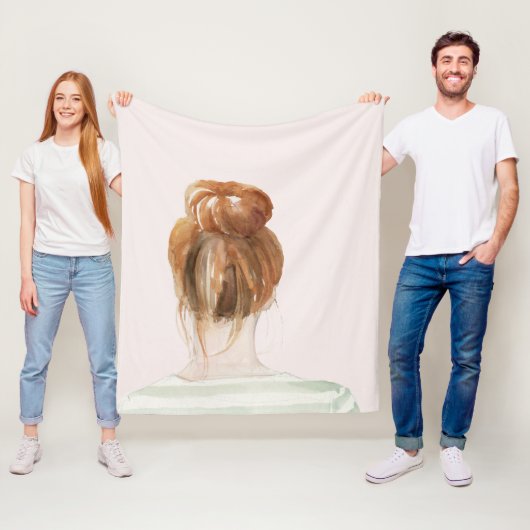 Red Hair Top Knot Bun Fleecedecke (Beispiel)