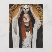 Red haired Goddess Woman With a Skull Postkarte (Vorderseite)