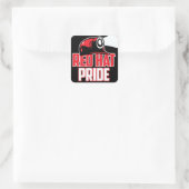 RED HAT PRIDE QUADRATISCHER AUFKLEBER (Tasche)
