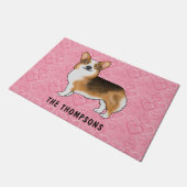 Red Headed Tri Pembroke Welsh Corgi Herz & Name Fußmatte (Schrägansicht)