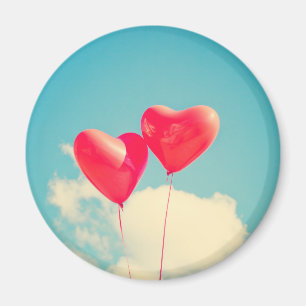 Red Heart Balloons gegen Wolken Himmel Magnet