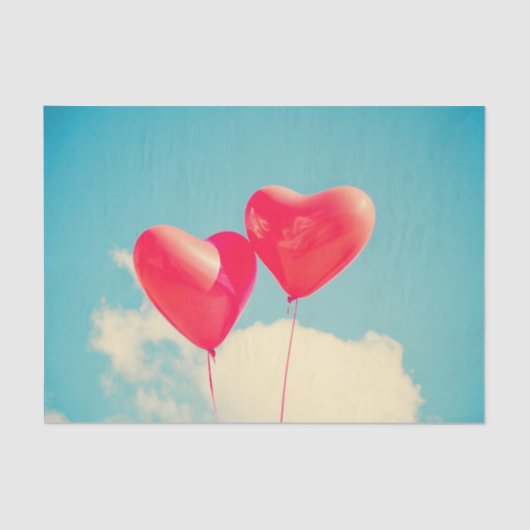 Red Heart Balloons gegen Wolken Himmel Seidenpapier (Vorderseite)