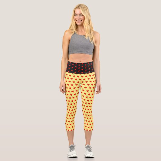 Red Heart Girl Fun Balloon Muster Yellow Chic Capri Leggings (Vorderseite)