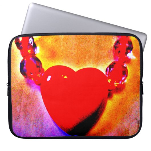 Red Heart Necklace Laptopschutzhülle (Vorderseite)