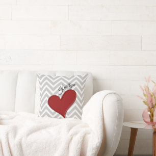 Red Heart on Grau Zickzack Stripe Kissen