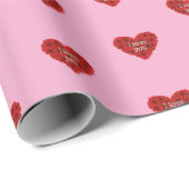 Red heart on pink background Wrapping Paper love Geschenkpapier (Rolleneckpunkt)