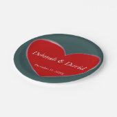 Red Heart Slate Gray Script Wedding Pappteller (Schrägansicht)