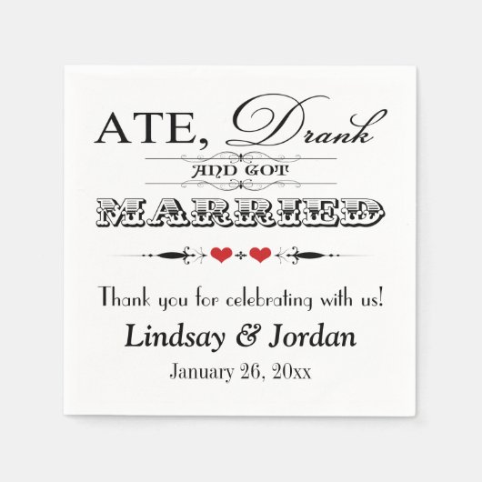Red Hearts and Scrolls Wedding Napkins Serviette (Vorderseite)