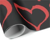 Red Hearts on Black Liebe Pattern Geschenkpapier (Rolleneckpunkt)