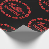 Red Hello Happy Valentines Day 2024 Couple Geschenkpapier (Ecke)