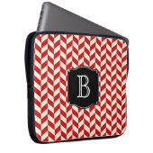 Red Herringbone Chevrons Muster mit Monogramm Laptopschutzhülle (Vorne Rechts)