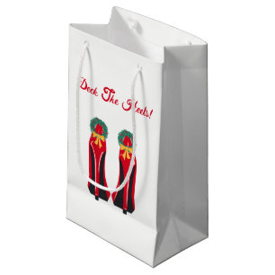 Red High Heels mit Weihnachtskränzen Kleine Geschenktüte