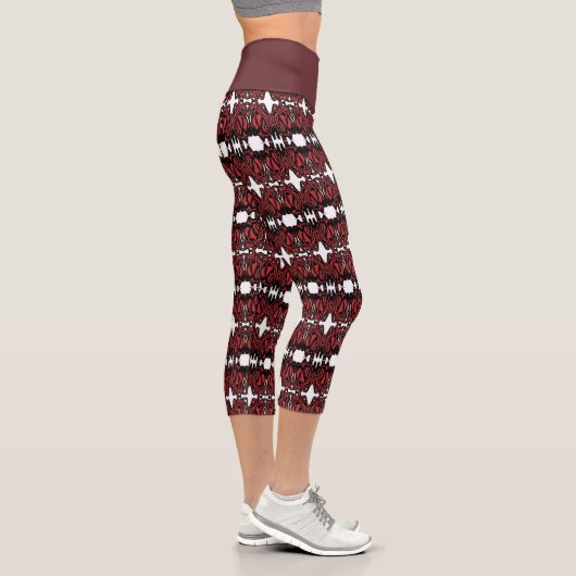 Red High Waisted Capris (Rechts)