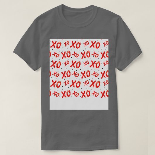 Red Hugs and Kisses Pattern T-Shirt (Design vorne)