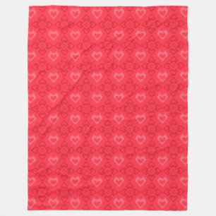 Red Ikat Style Herzmuster Fleecedecke