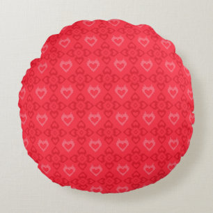 Red Ikat Style Herzmuster Rundes Kissen