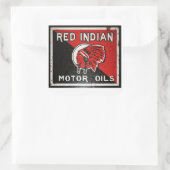 Red Indian Motor Oil Sign Rusted zu. Quadratischer Aufkleber (Tasche)