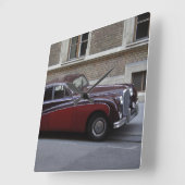 Red Jaguar Mark IX Quadratische Wanduhr (Winkel)