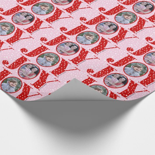Red JOY und Schneeflocken rosa zwei Foto Weihnacht Geschenkpapier (Ecke)