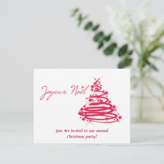 Red Joyeux Noël mit Weihnachtsbaum Einladung (Stehend Vorderseite)