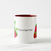 Red Juicy Strawberries Zweifarbige Tasse (Mittel)